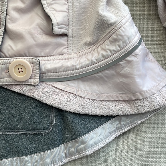 LULULEMON PEDAL POWER JACKET WOMEN'S SIZE 6 NEUTRAL BLUSH PINK FULL ZIP - Picture 10 of 16